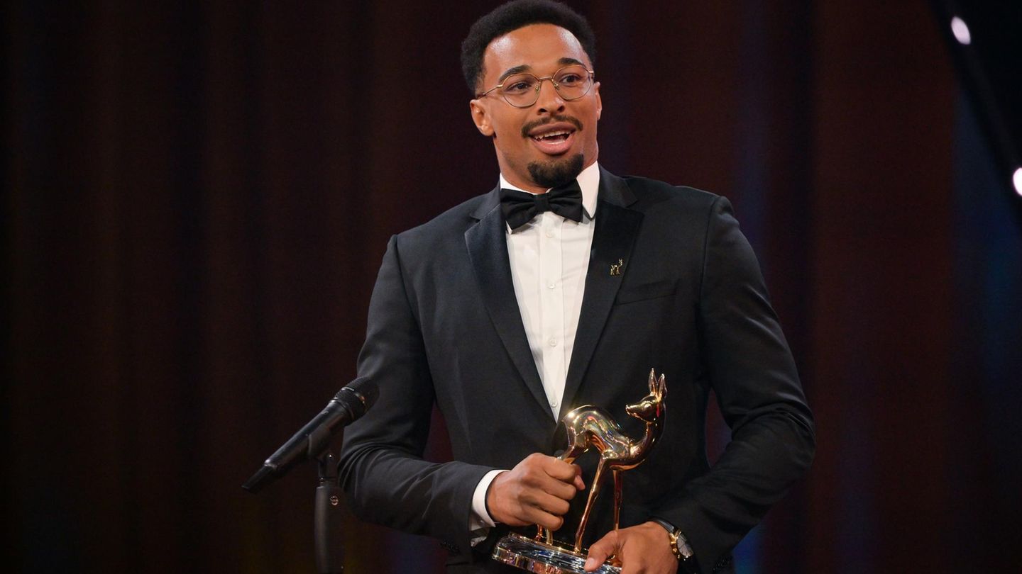 Leo Neugebauer wurde als Leistungsvorbild in der Kategorie "Sport" geehrt. Der Zehnkämpfer holte im September Gold bei der Leichtathletik-WM in Tokio