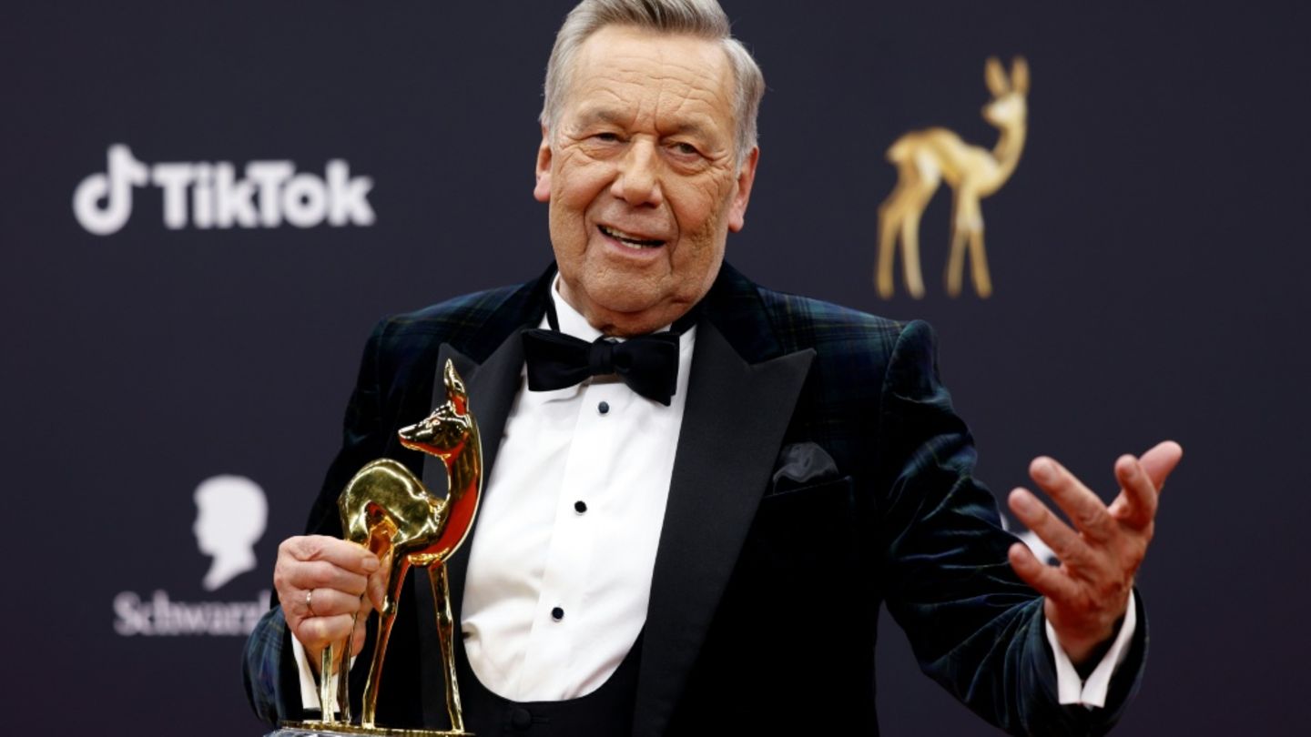 Roland Kaiser mit seinem Bambi