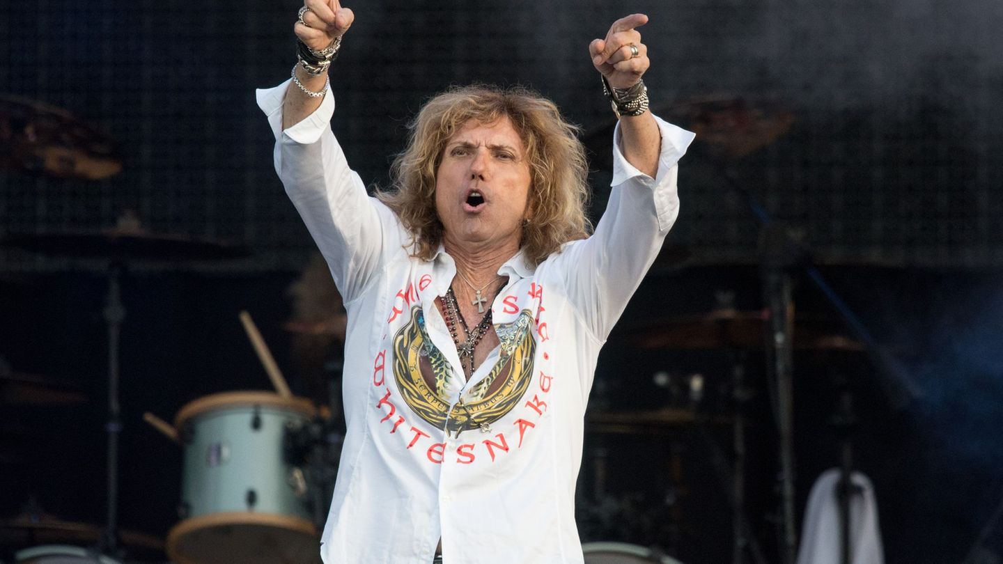 Mit Whitesnake stand David Coverdale auch in Wacken auf der Bühne. (Archivbild) Foto: picture alliance / dpa