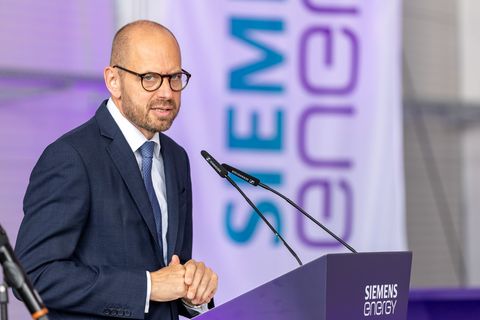 Mahnt angesichts langer Lieferzeiten zu schnellen Ausschreibungen für die geplanten neuen Gaskraftwerke: Siemens-Energy-Chef Bru