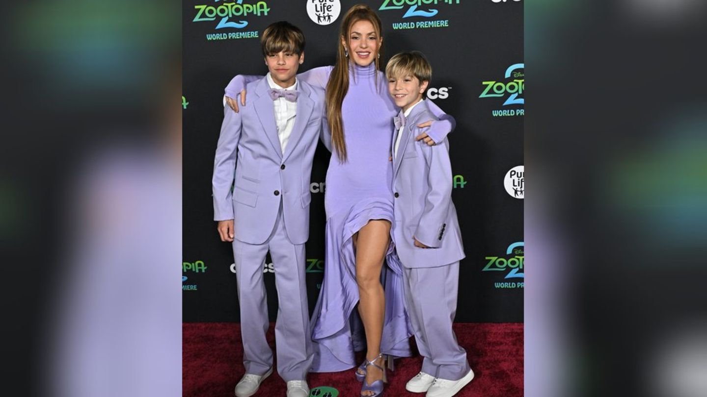 Shakira mit ihren Söhnen Milan (l.) und Sasha bei der "Zoomania 2"-Premiere.