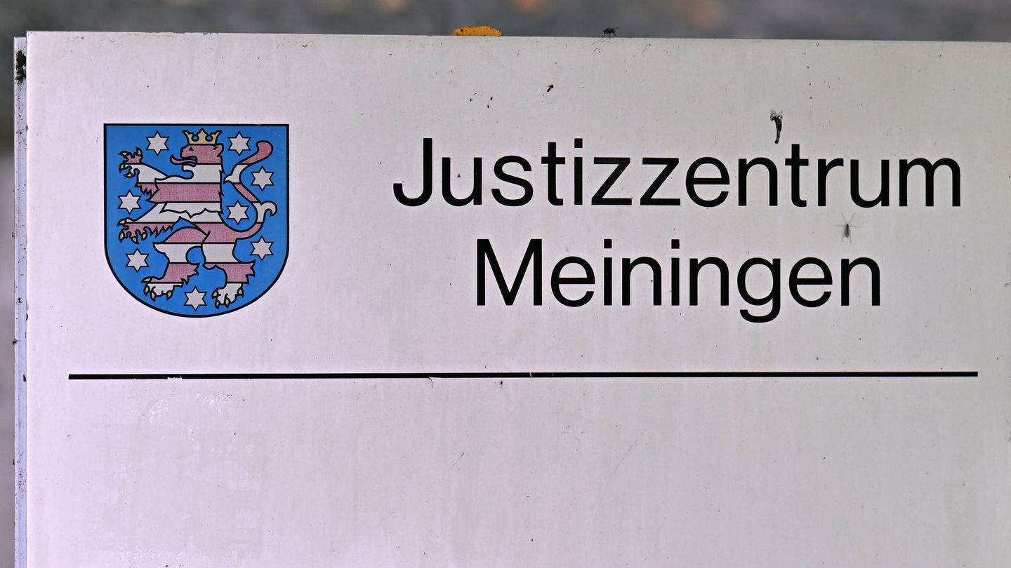 Die Staatsanwaltschaft wirft einer 50-Jährigen vor, aus Habgier und grausam eine Rentnerin getötet zu haben. (Symbolbild) Foto: