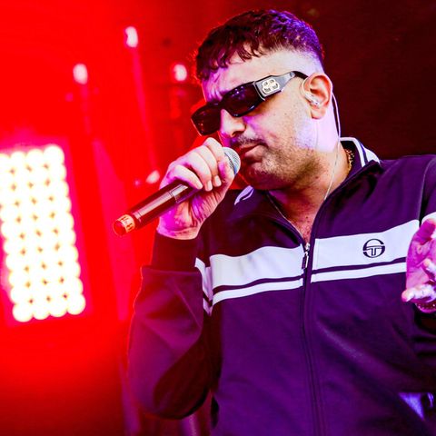 Haftbefehl auf der Bühne