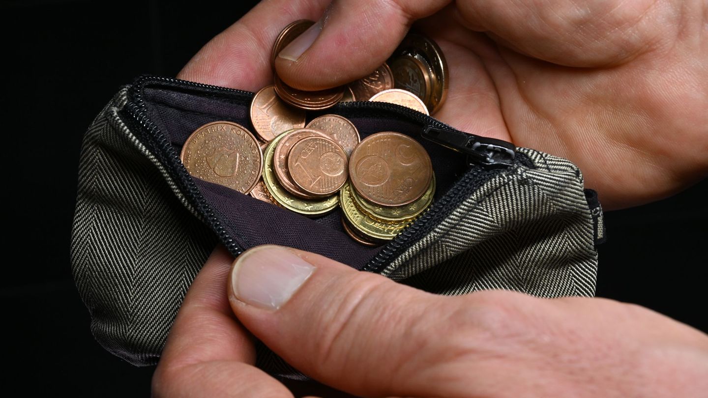 In Bayern ist Überschuldung vergleichsweise selten. (Symbolbild) Foto: Martin Schutt/dpa