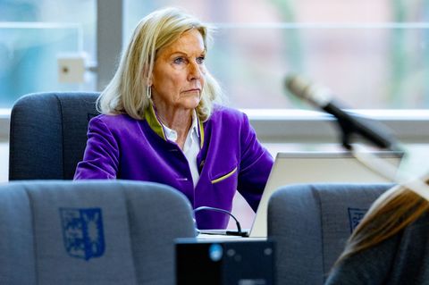 Rechnungshof-Präsidentin Gaby Schäfer kritisiert den schwarz-grünen Haushalt für 2026. (Archivbild) Foto: Axel Heimken/dpa