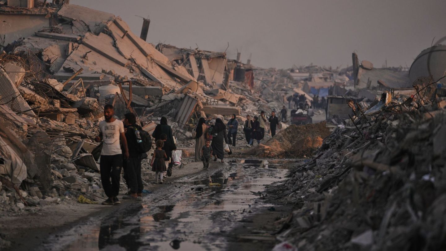 Die Waffenruhe zwischen Israel und der Terrororganisation Hamas bleibt fragil. (Archivbild) Foto: Jehad Alshrafi/AP/dpa