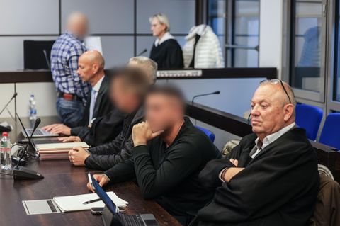 Die Angeklagten im Schumacher-Prozess