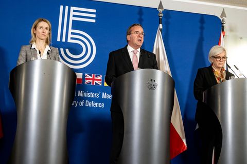 Verteidigungsminister Boris Pistorius kündigt frisches Geld für die Lieferung von US-Rüstungsgütern an die Ukraine an. (Archivbi