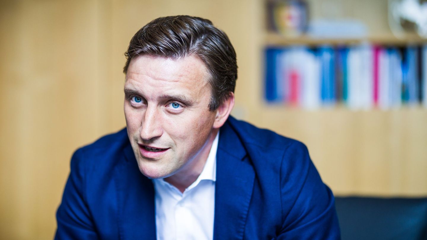 Niedersachsens CDU-Chef Lechner fordert ein hartes Durchgreifen gegen gewalttätige Schüler. (Archivbild) Foto: Moritz Frankenber