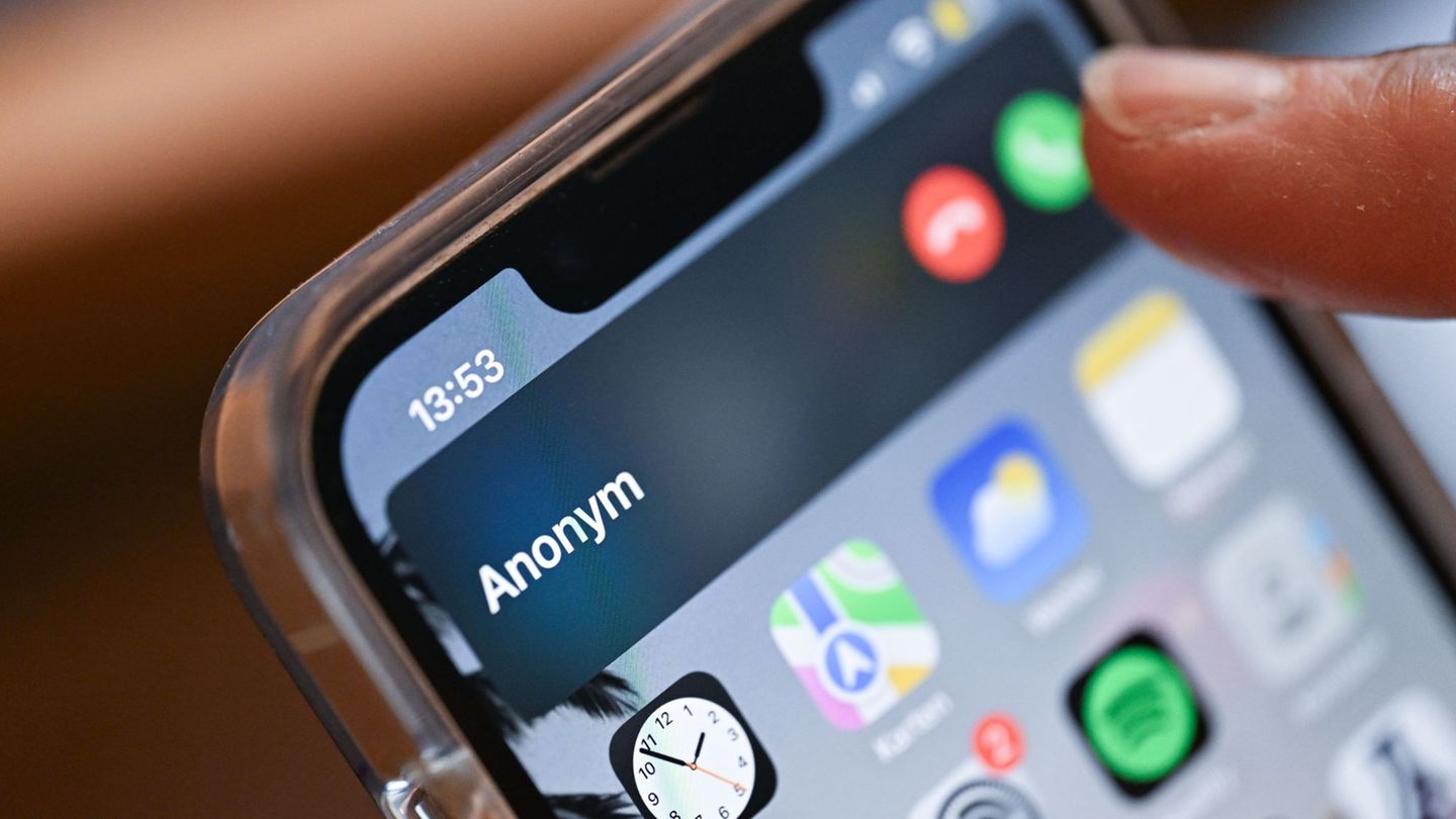 Ein Mann aus Chemnitz hat 52.000 Euro eingebüßt. (Symbolbild) Foto: Bernd Weißbrod/dpa