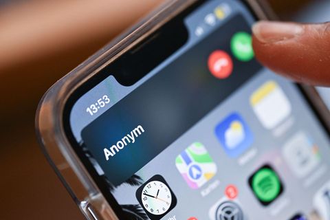 Ein Mann aus Chemnitz hat 52.000 Euro eingebüßt. (Symbolbild) Foto: Bernd Weißbrod/dpa