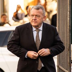 Lars Løkke Rasmussen ist Außenminister Dänemarks und war auch mehrere Jahre der Regierungschef des Landes. Sein politischer Prominentenstatus geht aber auch mit Kritik und Hass im Netzt einher