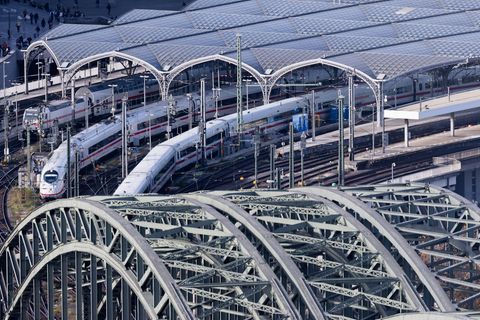 Die nächste Sperrung des Kölner Hauptbahnhofs soll nicht wieder zehn Tage lang dauern. Foto: Rolf Vennenbernd/dpa