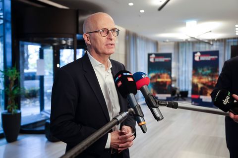 Tschentscher fordert, den Drogenkartellen das Handwerk zu legen. Foto: Christian Charisius/dpa