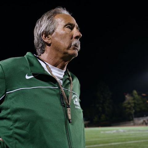 Liegt aktuell in kritischem Zustand in der Klinik: Football-Coach John Beam.