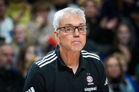 Zwischen Istanbul und Trier: Bayern ist derzeit ohne Gordon Herbert gefordert. (Archivbild) Foto: Soeren Stache/dpa