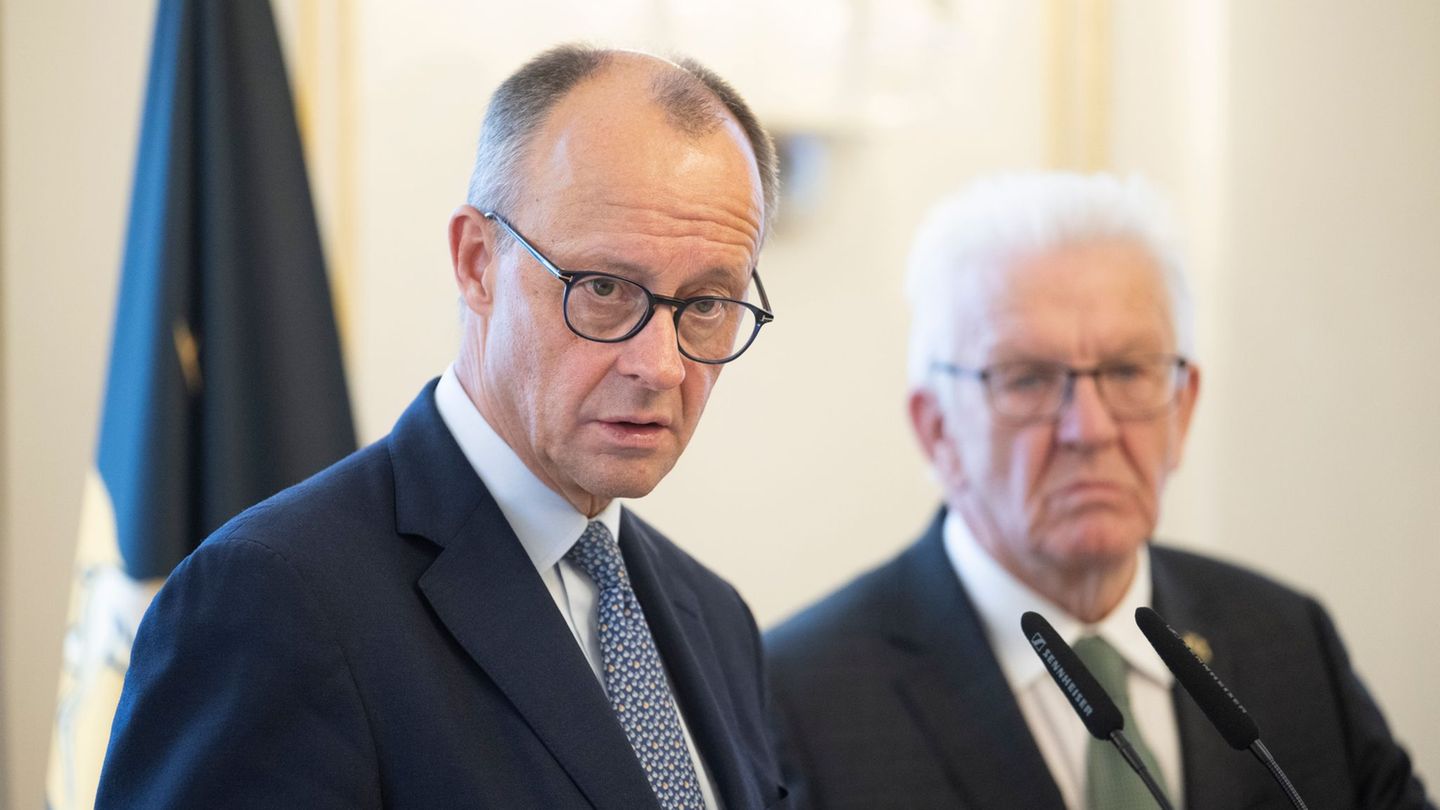 Beim offiziellen Antrittsbesuch im Südwesten war Kanzler Friedrich Merz (CDU) bei einer Sitzung des Landeskabinetts dabei. (Arch