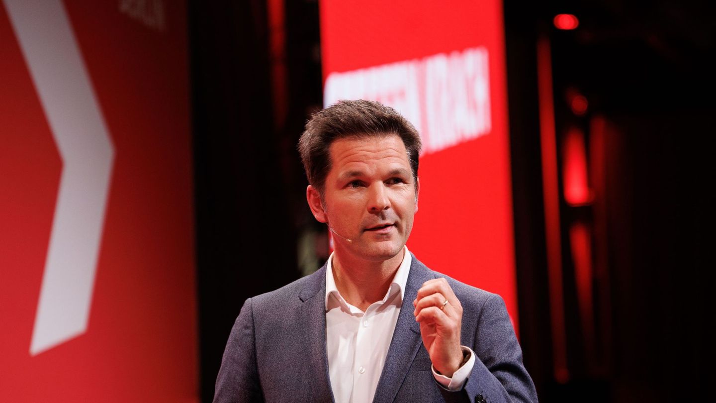 Die Berliner SPD will Steffen Krach als Spitzenkandidat für die Abgeordnetenhauswahl 2026 nominieren. (Archivbild) Foto: Carsten