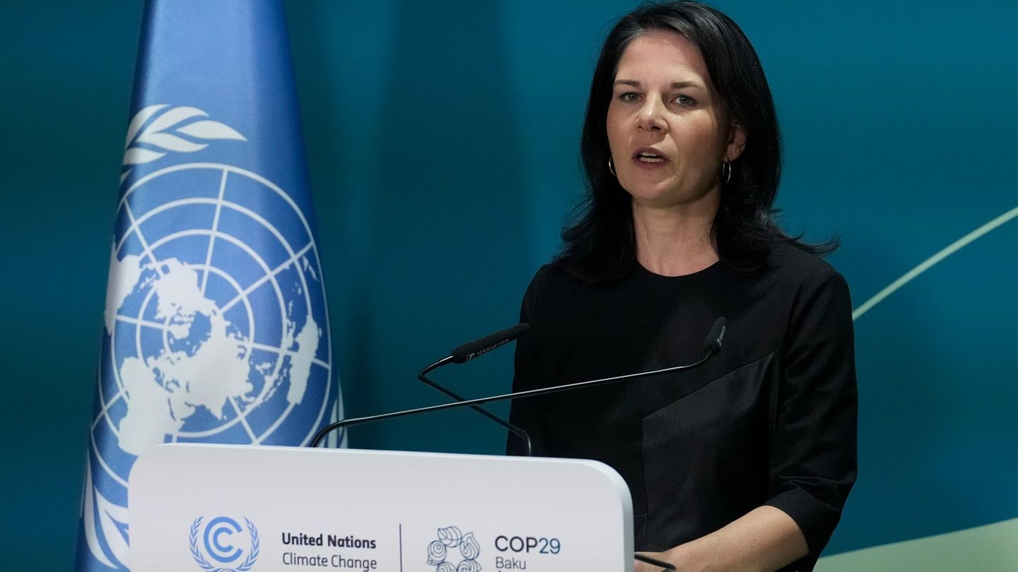 Im vergangenen Jahr sprach sie noch für Deutschland, nun für die UN: Annalena Baerbock. Foto: Rafiq Maqbool/AP/dpa