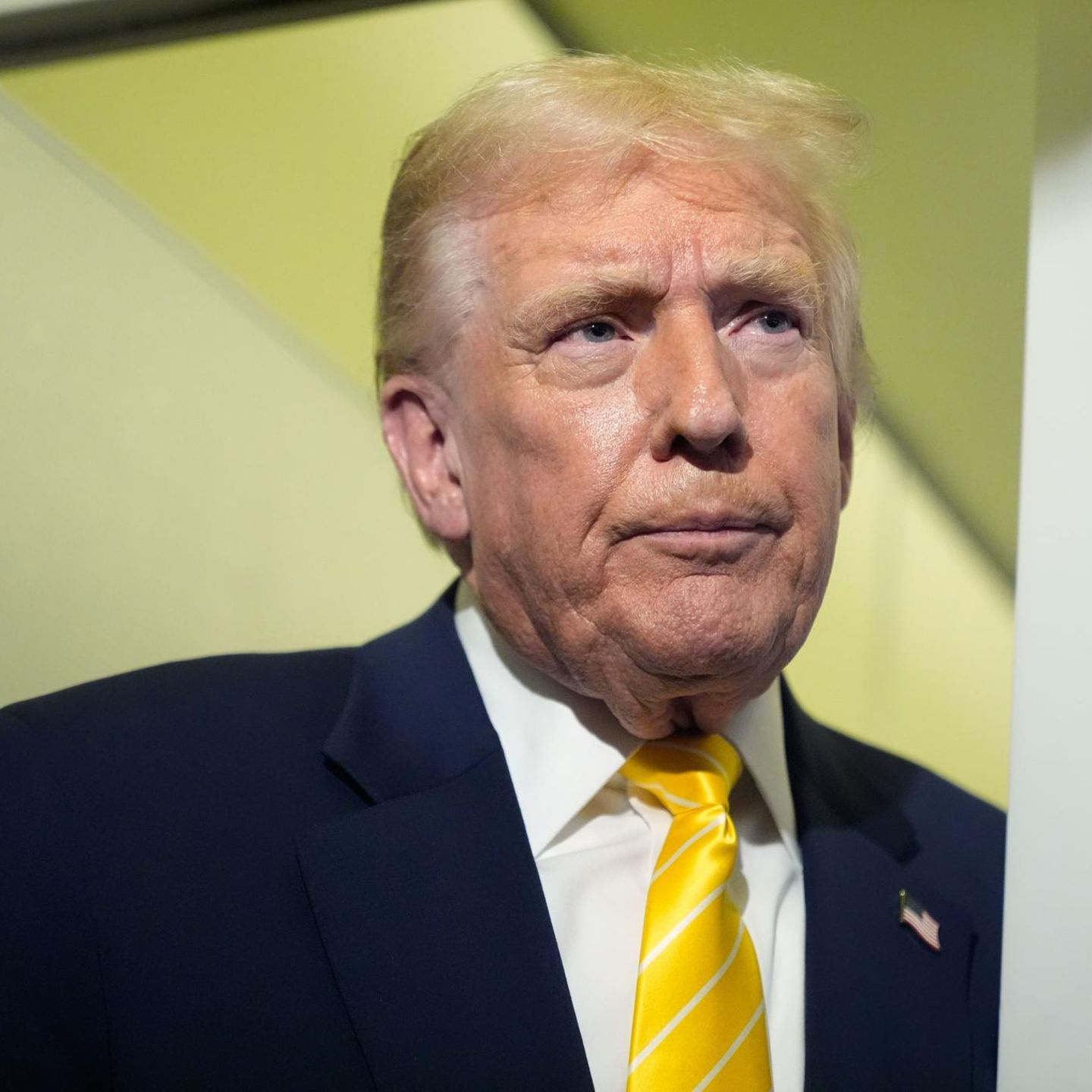 Donald Trump über eine Klage gegen BBC: "Ich denke, ich muss das tun. Sie haben sogar zugegeben, betrogen zu haben"