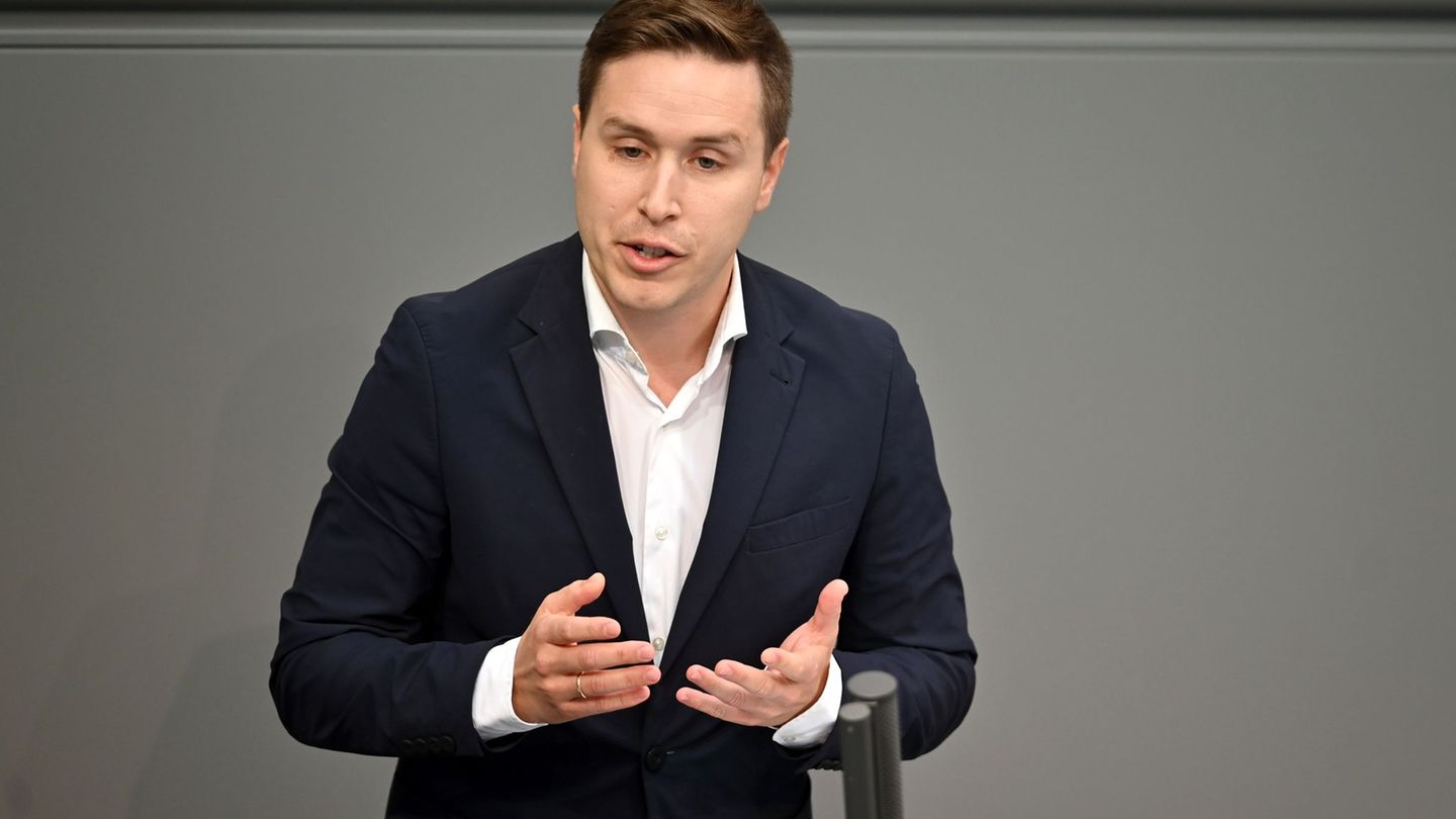 Esra Limbacher bleibt Generalsekretär der SPD an der Saar. (Archivbild) Foto: Rabea Gruber/dpa