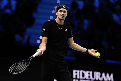 Alexander Zverev kann nur schwer fassen, dass er bei den ATP Finals in der Vorrunde gescheitert ist. Foto: Marco Alpozzi/LaPress