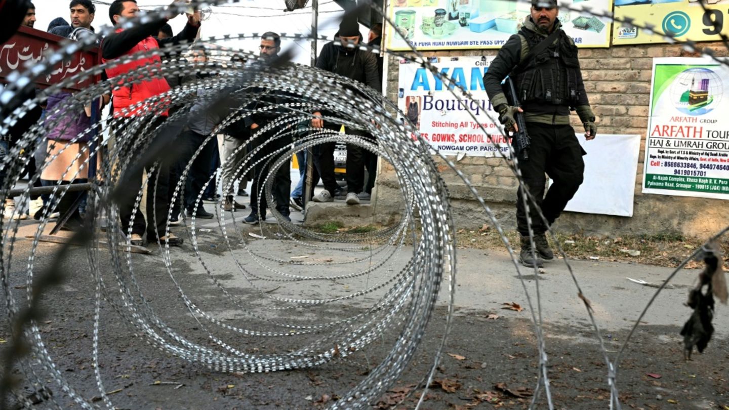 Sicherheitskräfte in Nowgam