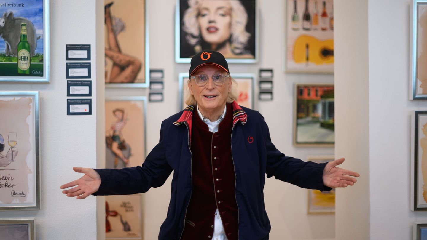 Komiker Otto will mit seiner Kunst dafür sorgen, dass in den Galerien und Museen mehr geschmunzelt wird. Foto: Robert Michael/dp