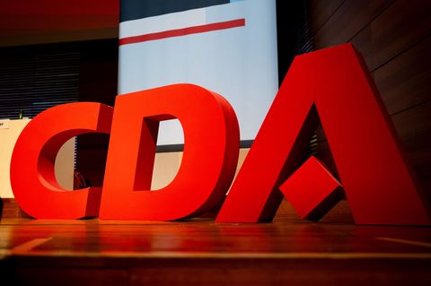 Di Christlich-Demokratischen Arbeitnehmerschaft NRW befasst sich mit einem AfD-Verbot. Foto: Jacob Schröter/dpa