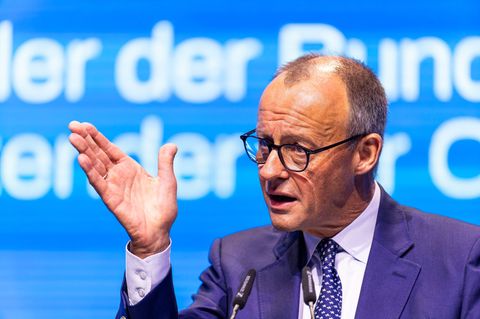 Redete dem Parteinachwuchs nicht gerade nach dem Mund: Bundeskanzler Friedrich Merz (CDU). Foto: Philipp von Ditfurth/dpa