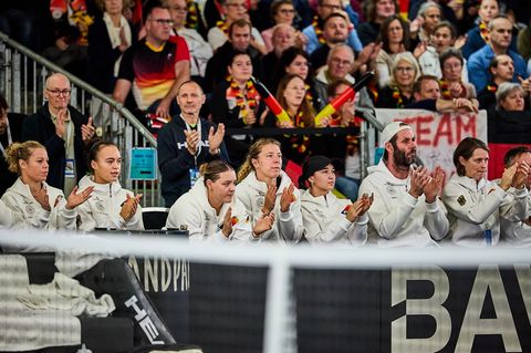 Deutschlands Tennisspielerin haben doch noch die Chance auf den Verbleib in der Weltgruppe des Billie Jean King Cups. Foto: Math