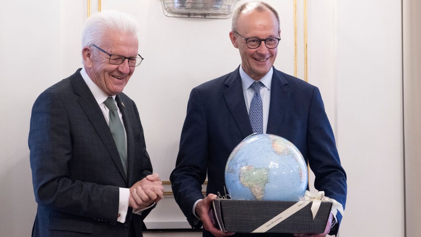 Bei offiziellen Anlässen setzt das Staatsministerium auch externe Fotografen zu Dokumentationszwecken ein. (Foto Illustration) F