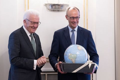 Bei offiziellen Anlässen setzt das Staatsministerium auch externe Fotografen zu Dokumentationszwecken ein. (Foto Illustration) F