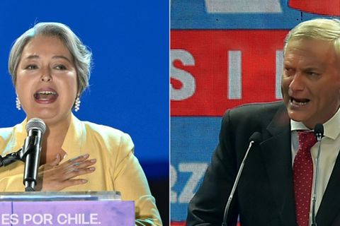 Jara (l.) und Kast beim Wahlkampf-Abschluss am Freitag