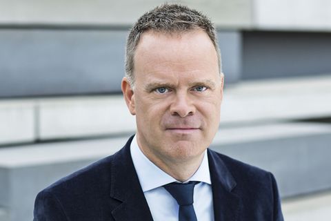 ZDF-Moderator Christian Sievers fragt in der "Am Puls"-Livefolge bei Politikern und Bürgern: "Können wir uns Deutschland noch leisten?"