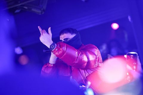 Rapper Haftbefehl am Samstagabend bei seinem Auftritt im La Louve