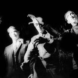 "Blair Witch Project" war nicht der erste Horrorfilm, der trotz eines schmalen Budgets ein Kassenschlager wurde: "Die Nacht der lebenden Toten" (1968) von George A. Romero spielte 30 Millionen Dollar ein – bei einem Budget von nur 114.000 Dollar. Der Schocker, in dem sich eine Gruppe von Fremden in einem Bauernhaus versteckt, um nicht von fleischfressenden Zombies angegriffen zu werden, gilt heute als Klassiker des Horrorgenres