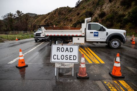 Augenzeugen berichteten nach dem Wintersturm von umgestürzten Bäumen, überschwemmten Straßen und kleineren Erdlöchern. Foto: Eth