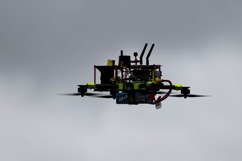 Im Nationalen Erprobungszentrum für unbemannte Luftfahrtsysteme am Flughafen Cochstedt entwickelt das DLR Technologien, um unerw