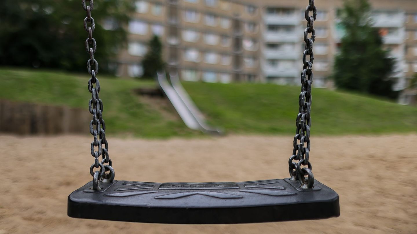 Vor allem Kinder und Jugendliche mit Einwanderungsgeschichte sind in Deutschland armutsgefährdet. (Archivbild) Foto: Jan Woitas/