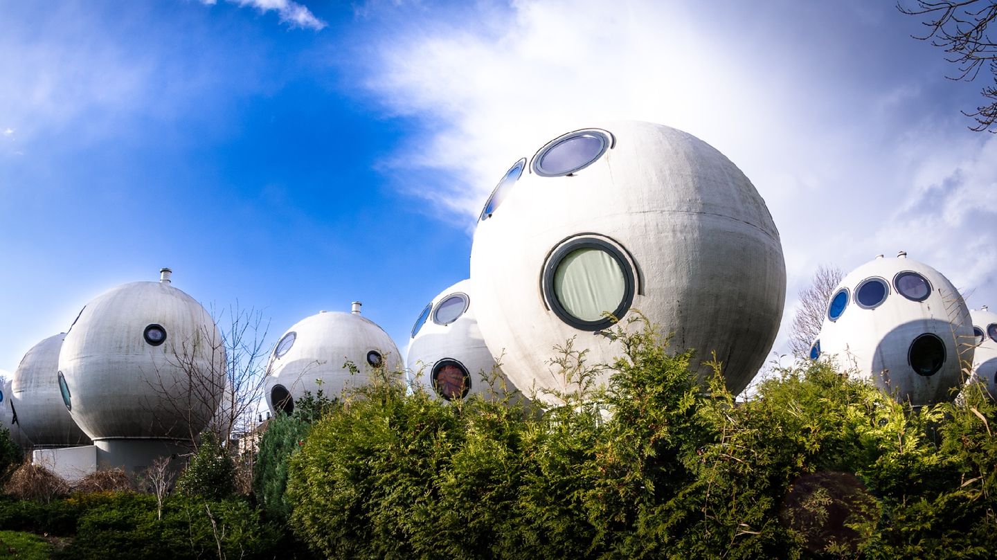 Serie-Wer-wohnt-denn-da-Hier-leben-keine-Aliens-sondern-verr-ckte-Holl-nder