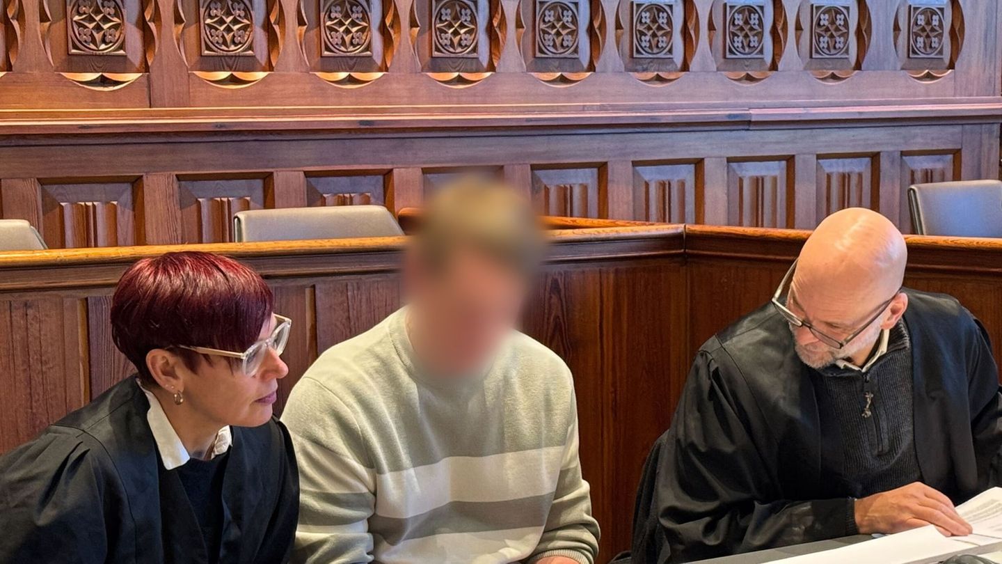 Der 39-Jährige soll auf den damals 43-Jährigen eingestochen und dessen Tod zumindest billigend in Kauf genommen haben. Foto: Bir