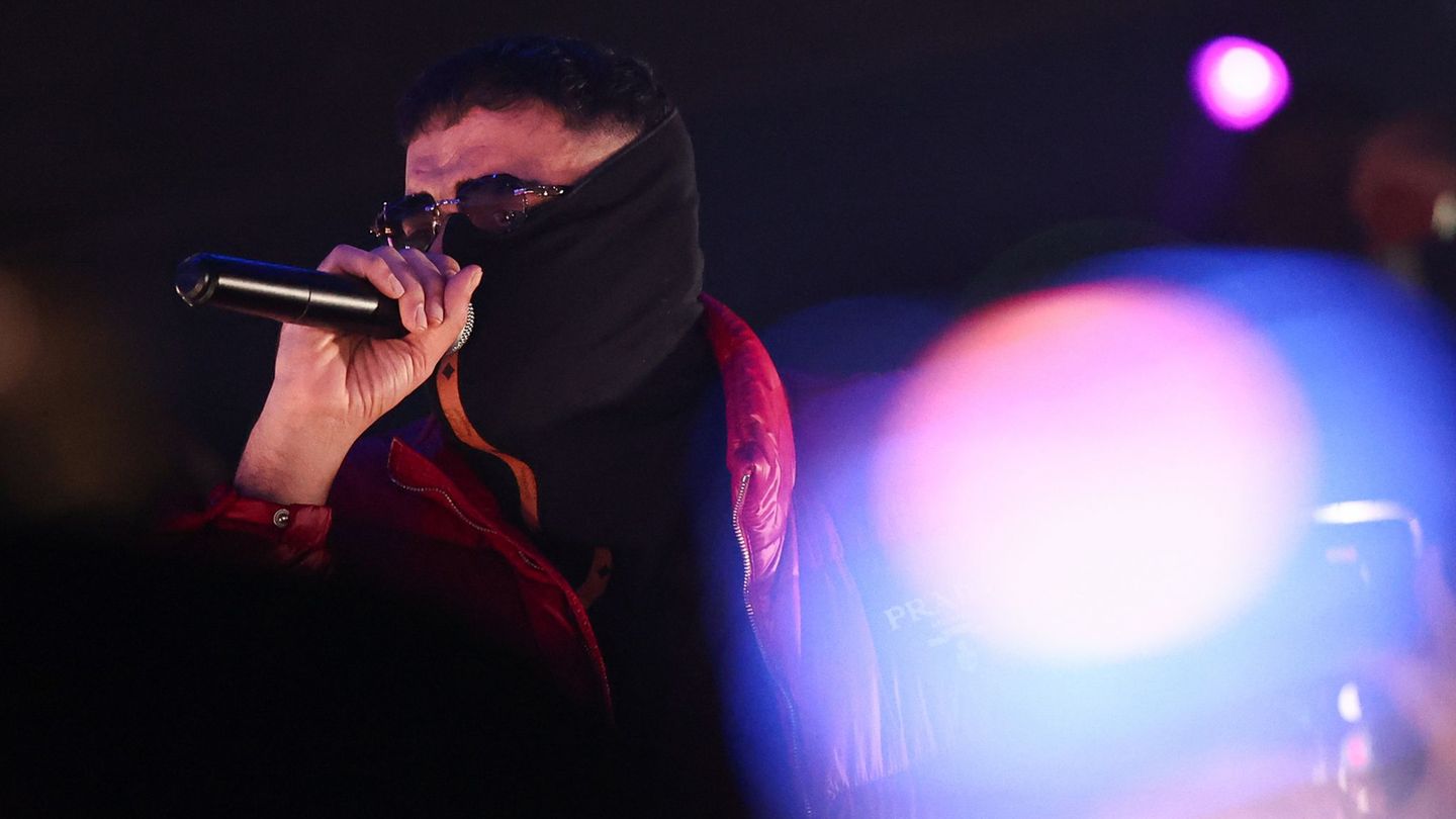 Der Rapper Haftbefehl ist mit seiner Doku derzeit in aller Munde. Foto: Hannes P. Albert/dpa