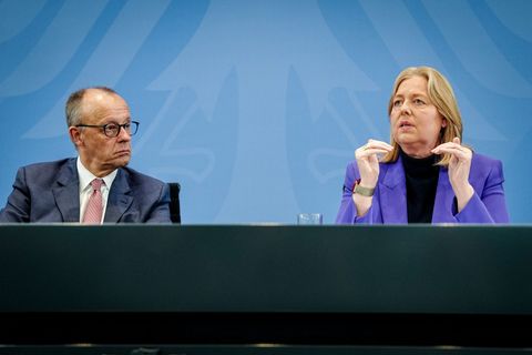 SPD-Arbeitsministerin Bärbel Bas ist das Niveau der Rente wichtig. (Archivfoto vom Koalitionsausschuss) Foto: Kay Nietfeld/dpa