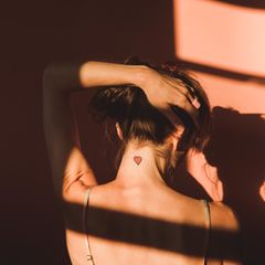 Rückenansicht einer Frau