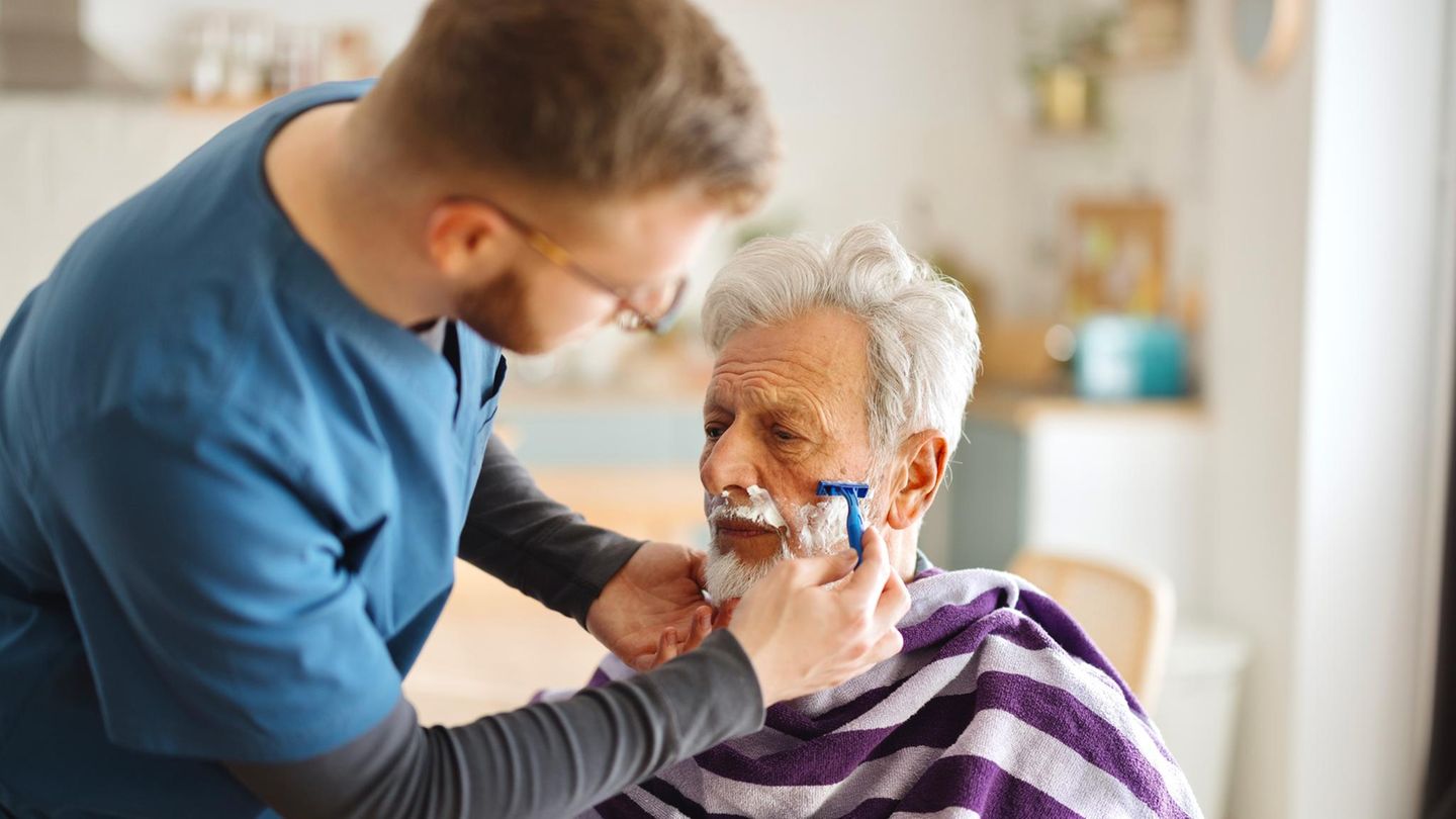 stern-Umfrage: Soziale Pflichtzeit für alle? So denken die Deutschen darüber