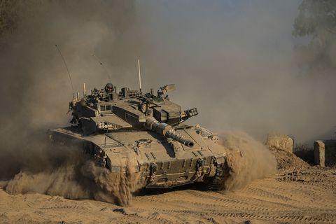 Werden künftig wieder deutsche Motoren für israelische Panzer geliefert? (Symbolbild) Foto: Tsafrir Abayov/AP/dpa