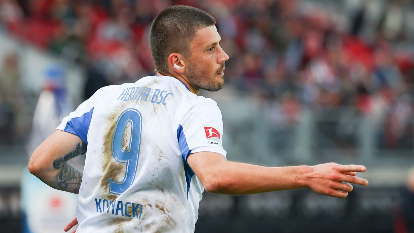 Der Pole konnte wieder mittrainieren. (Archivbild) Foto: Daniel Karmann/dpa