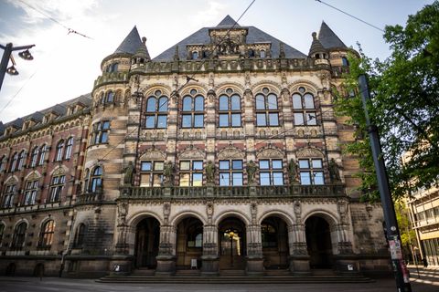 Der Tanzlehrer steht von Dezember an vor dem Landgericht Bremen. (Archivbild) Foto: Sina Schuldt/dpa