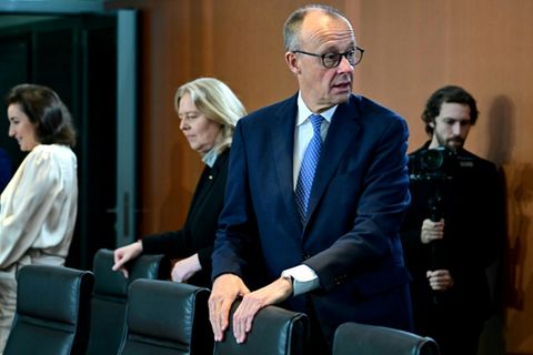 Kanzler Merz bei Kabinettssitzung